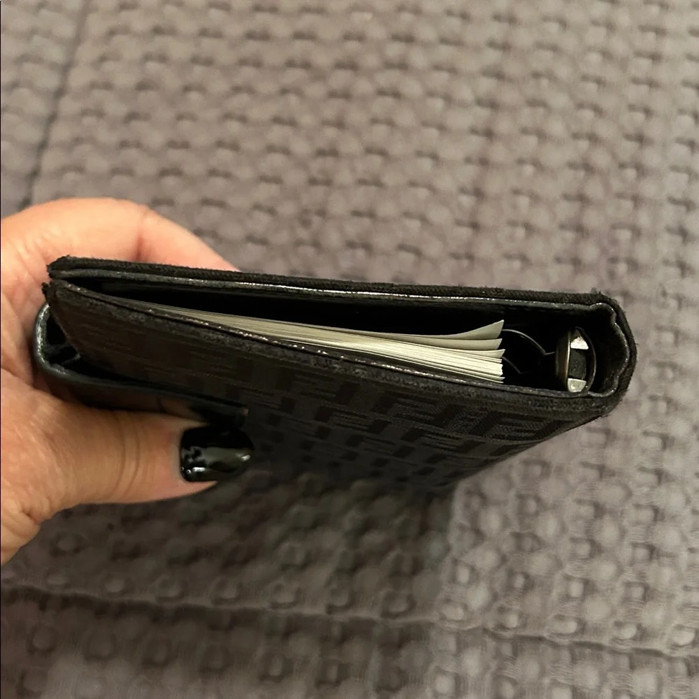 Fendi Black Card Holder with Silver Logo
Agenda Book / Passport Holder - Picture 8 of 10